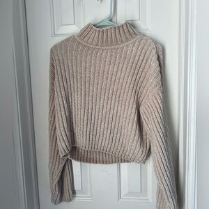 H&M mock neck sweater size: M